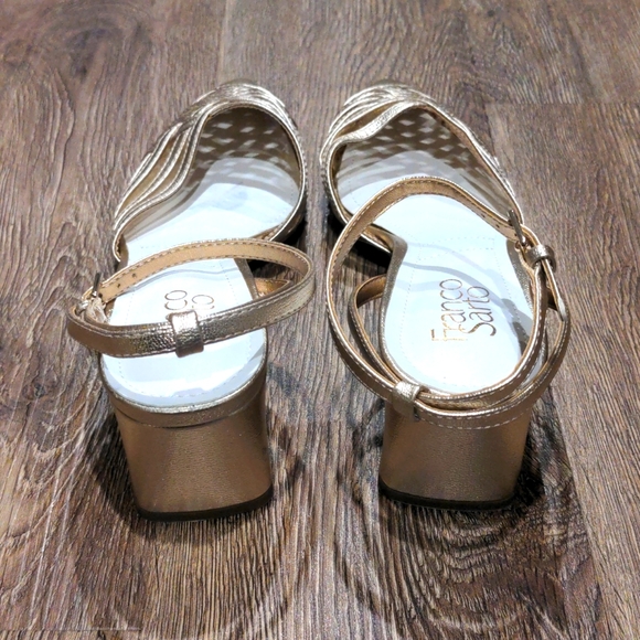 New! Franco Sarto Rian Gold Pumps - Women's size 8 - Picture 2 of 8